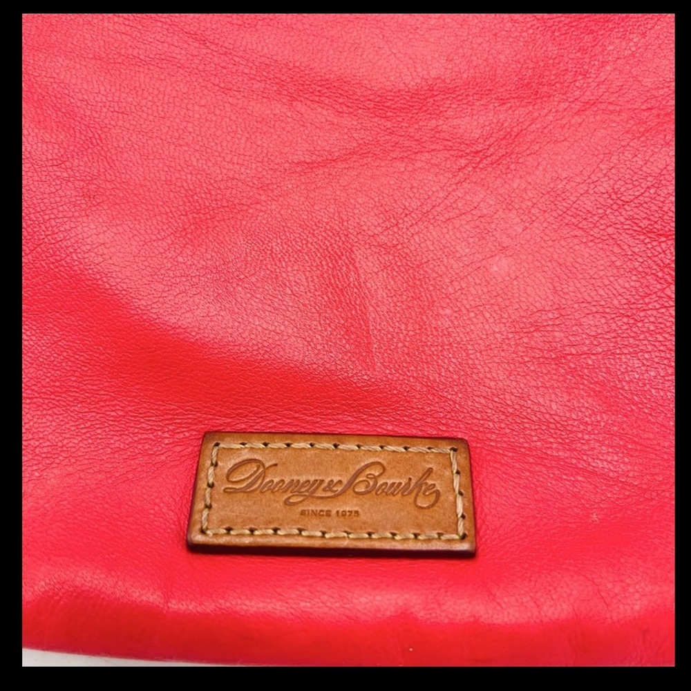$SALE$DOONEY & BOURKE SALMON CROSSBODY REVERSIBLE  PURSE  WITH 2 POCKETS IN BACK - Picture 9 of 16